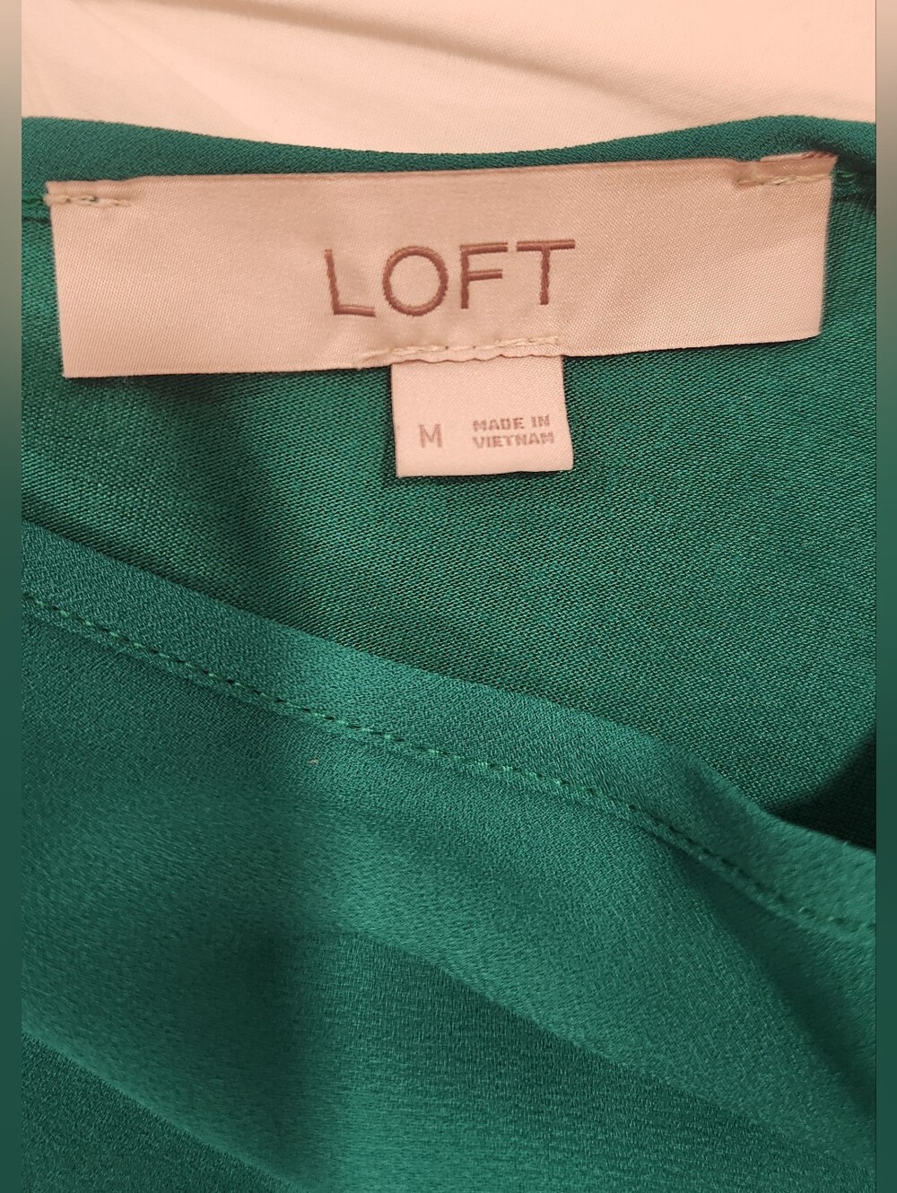 LOFT Bell Sleeve Emerald Green Blouse Size M - Picture 6 of 8